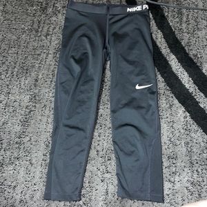 nike pro mid calf leggings
